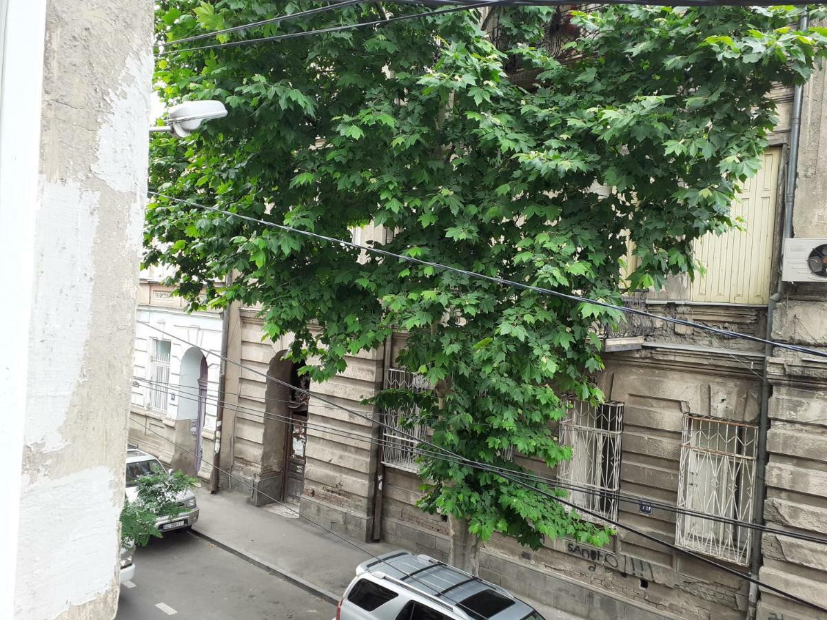 Woodmood Hostel Tbilisi Exterior foto